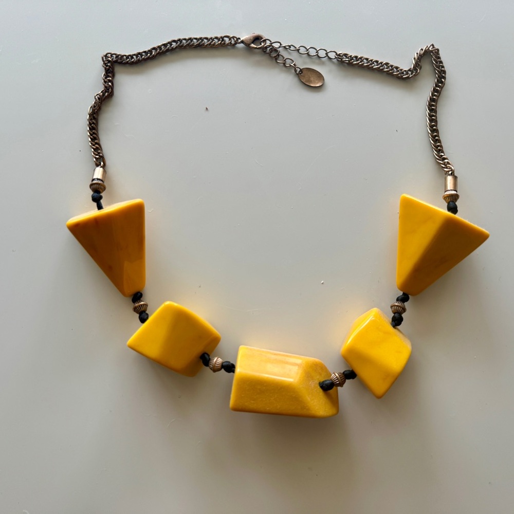 Mango yellow necklace